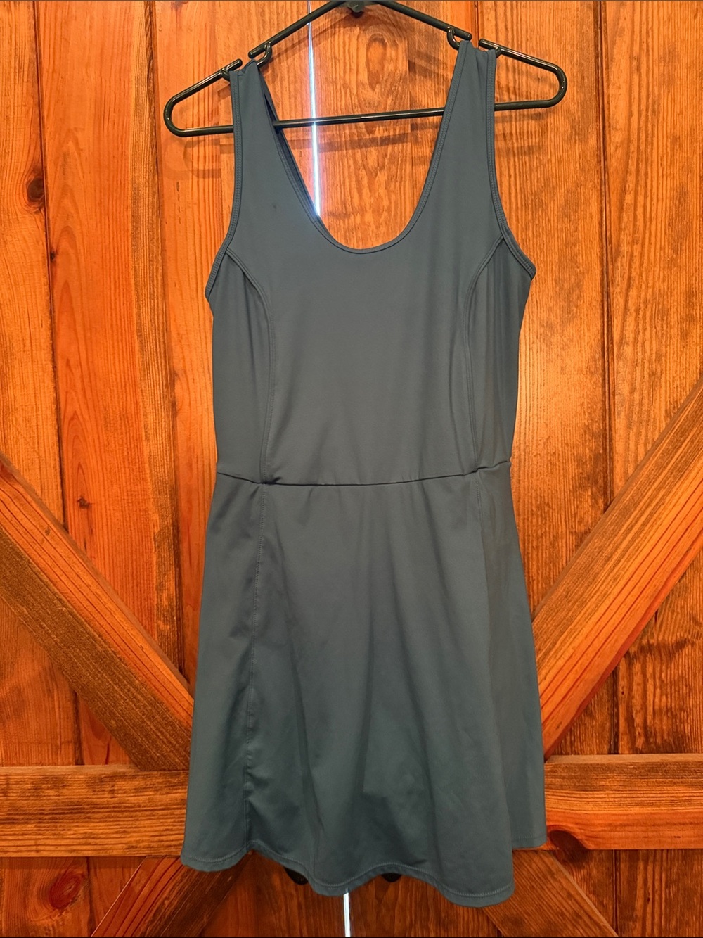 Xersion Scoop Neck Mini Athletic Dress in Teal Green-Size Medium